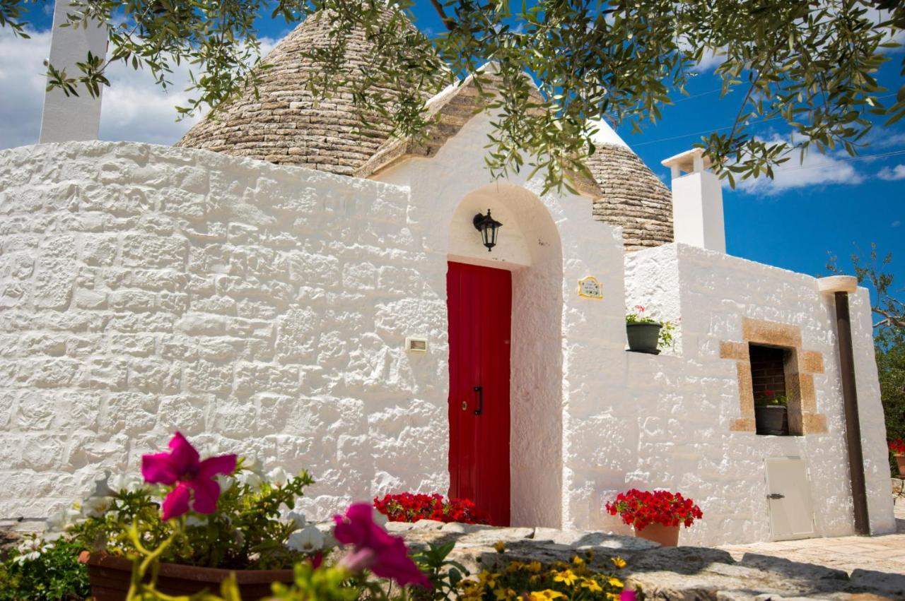 I Trulli Degli Ulivi Βίλα Locorotondo Εξωτερικό φωτογραφία