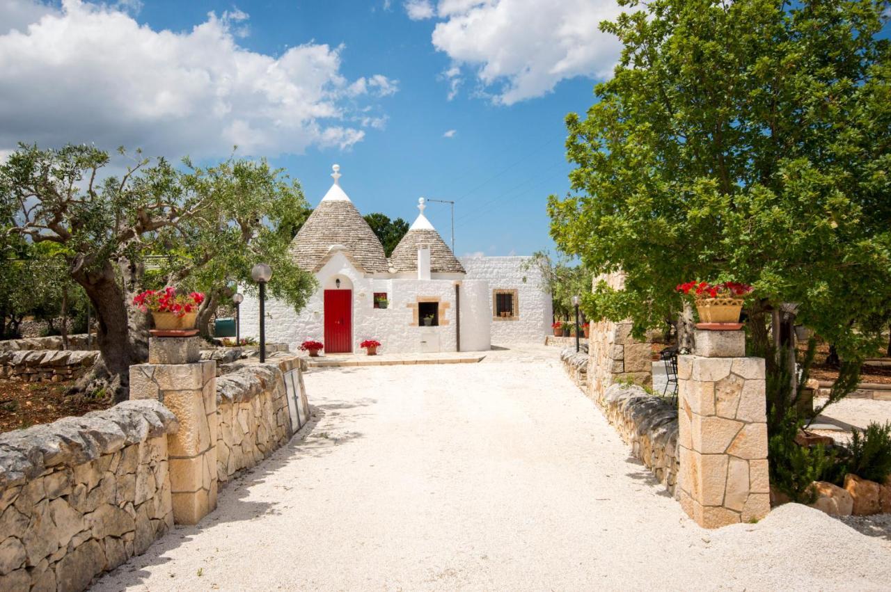 I Trulli Degli Ulivi Βίλα Locorotondo Εξωτερικό φωτογραφία